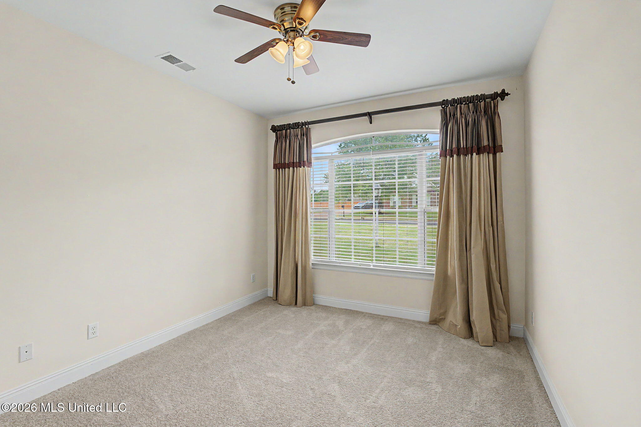 704 Shadow View Drive Hernando, MS 38632 - Photo 30 of 49 Bedroom