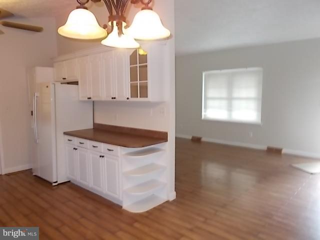 519 Nollmeyer Road Baltimore, MD 21220 - Photo 3 of 15 Kitchen