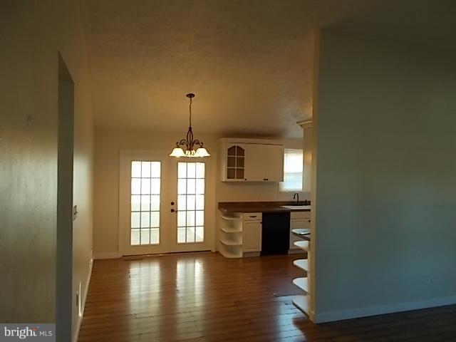 519 Nollmeyer Road Baltimore, MD 21220 - Photo 5 of 15 Eat in Kitchen