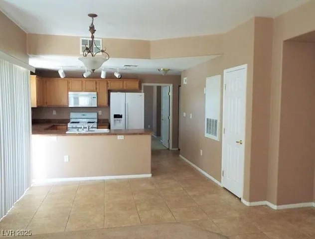 $1,600 | 3820 Juno Beach Street, Unit 101, Las Vegas, NV 89129