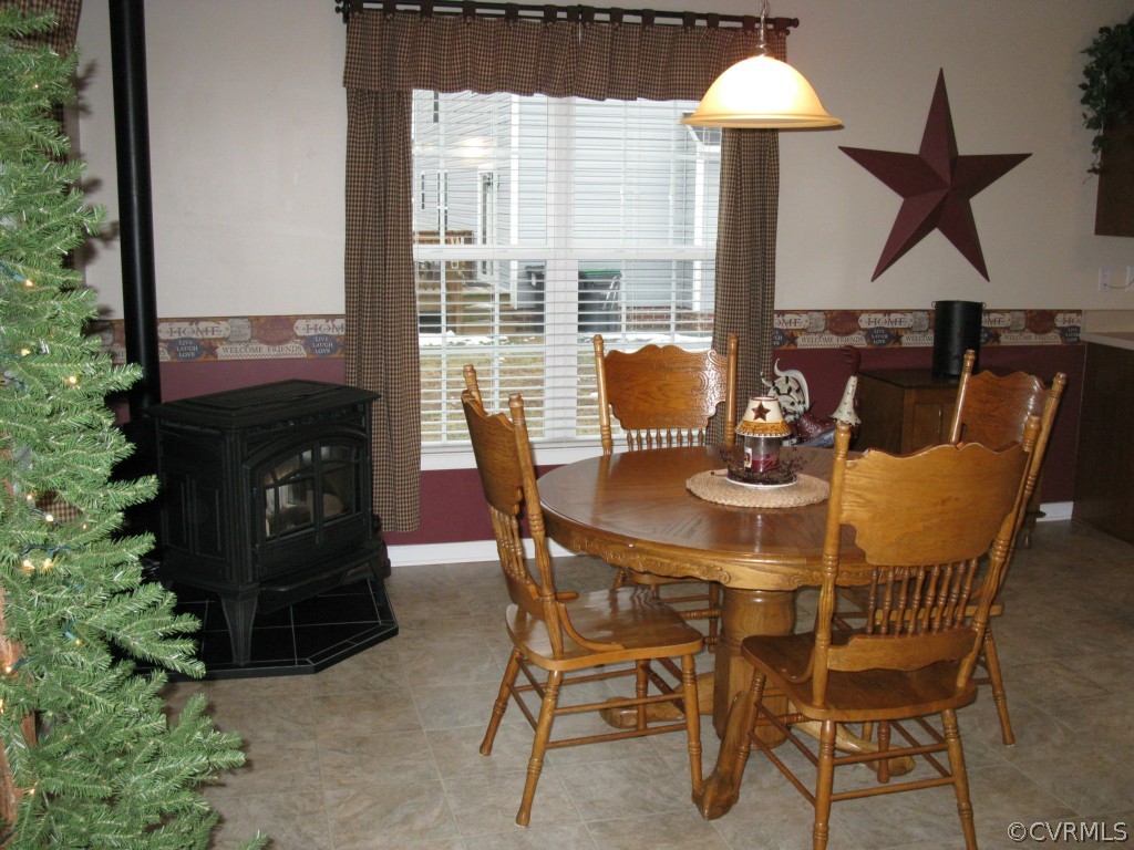 11595 Oakrise Road New Kent, VA 23124 - Photo 8 of 20 Gallery Image 8
