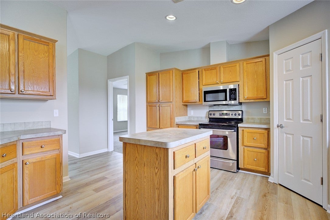 325 Stenstrom Road Wauchula, FL 33873 - Photo 9 of 45 Gallery Image 9