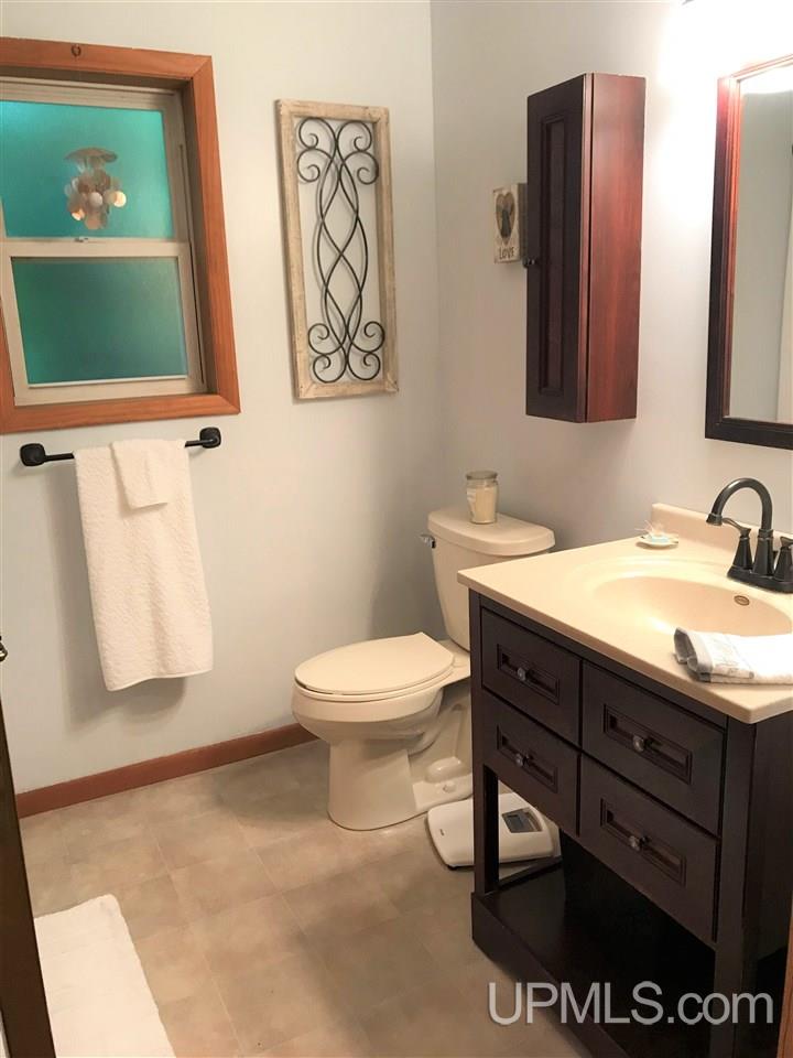 1150 Joliet Road Marquette, MI 49855 - Photo 17 of 29
