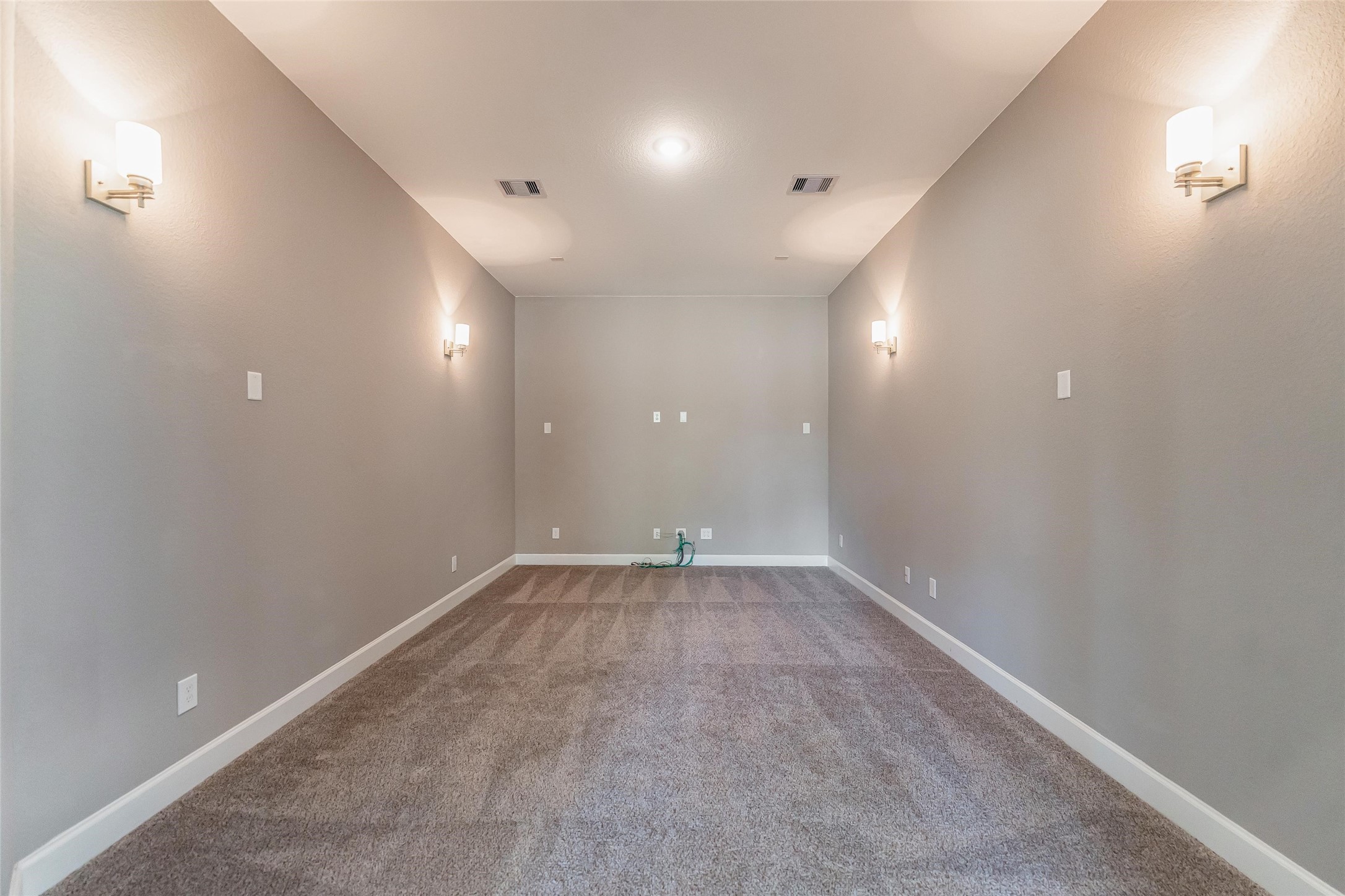 1050 Groveton Ridge Lane Pinehurst, TX 77362 - Photo 26 of 50 an empty room with a empty space and windows