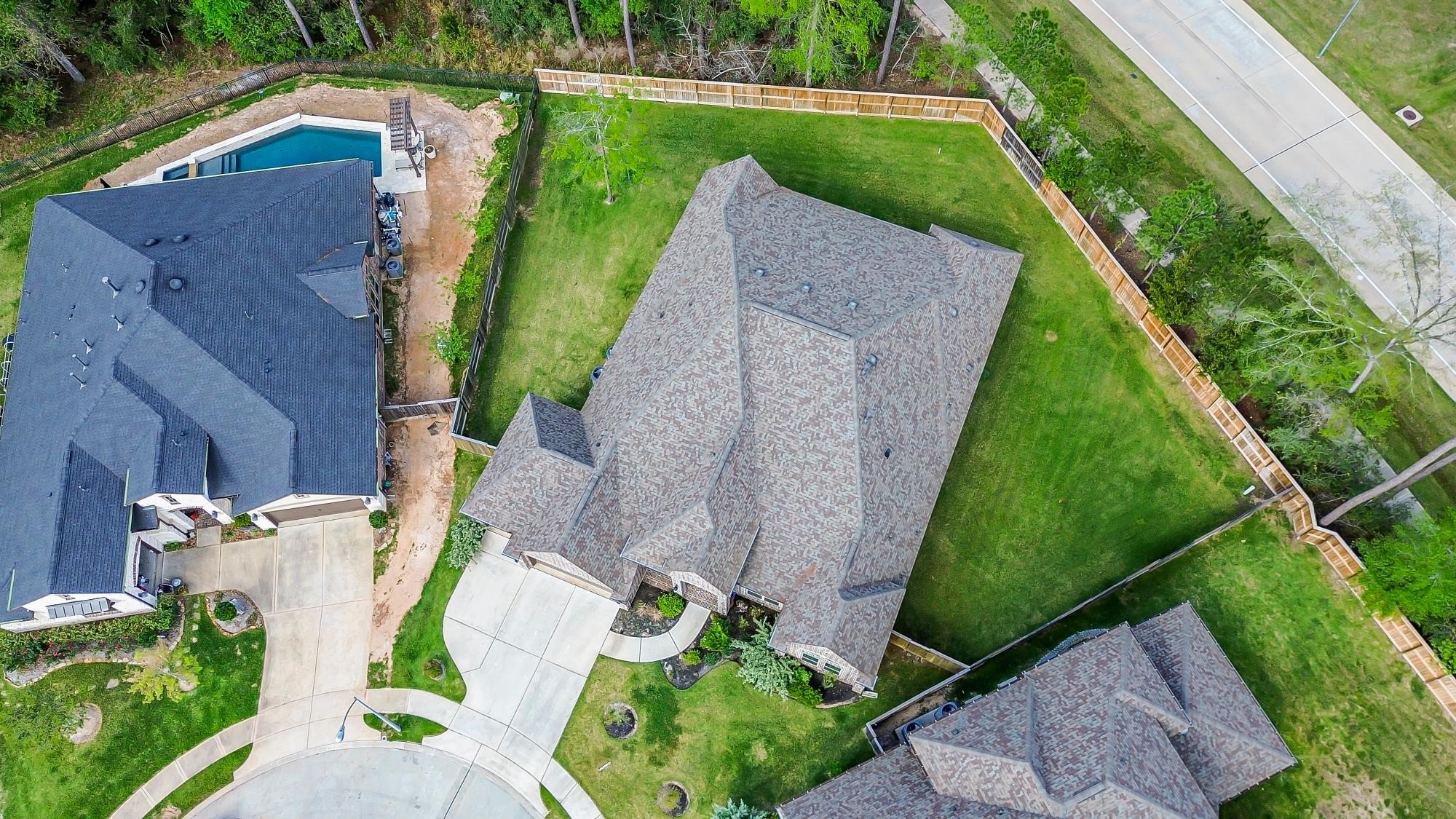 1050 Groveton Ridge Lane Pinehurst, TX 77362 - Photo 4 of 50 Drone view