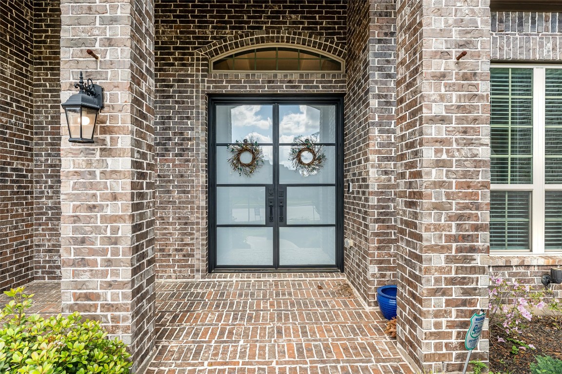 1050 Groveton Ridge Lane Pinehurst, TX 77362 - Photo 5 of 50 Front entrance