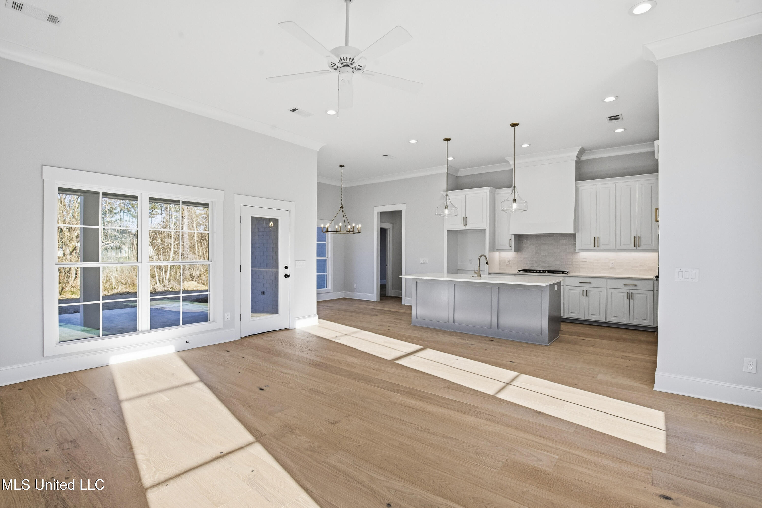110 Hutto Lane Madison, MS 39110 - Photo 4 of 24 1232 Pinehurst-8