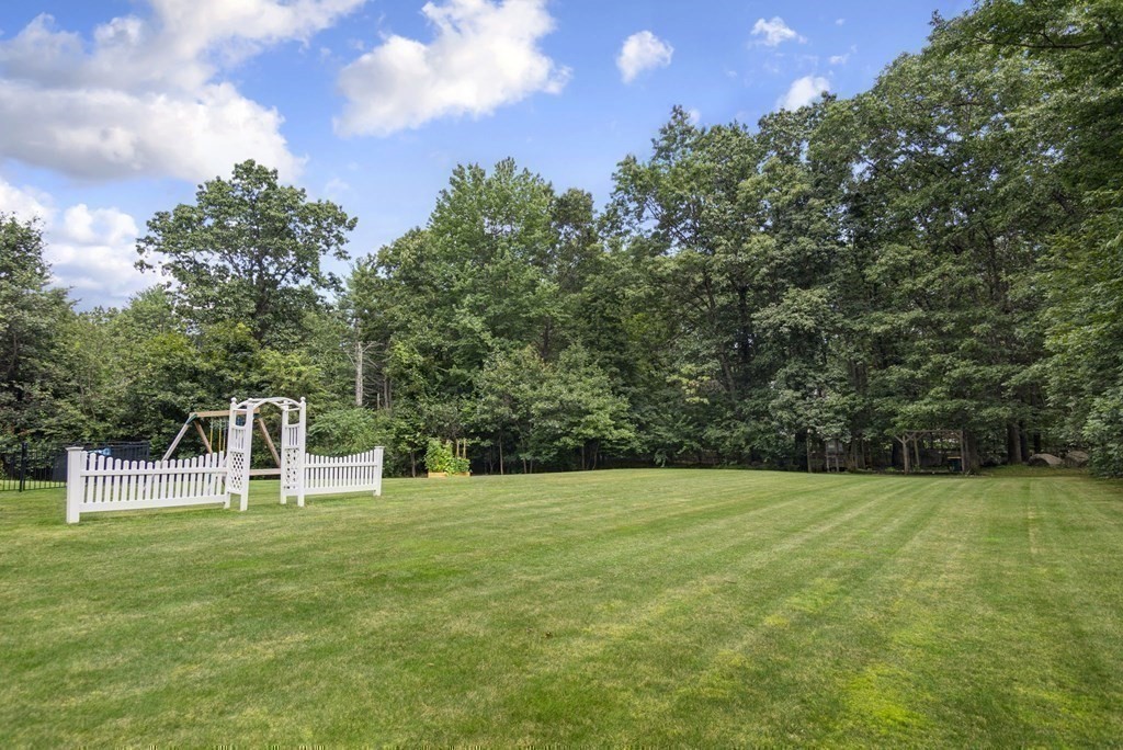 122 Spectacle Pond Road Littleton, MA 01460 - Photo 34 of 42