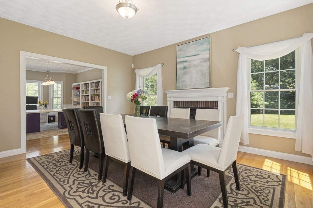 122 Spectacle Pond Road Littleton, MA 01460 - Photo 5 of 42