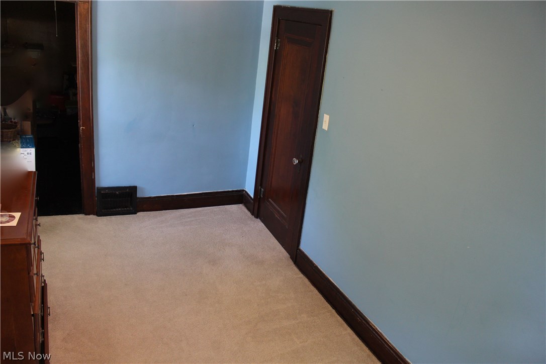 1731 Woods Road Akron, OH 44306 - Photo 20 of 35