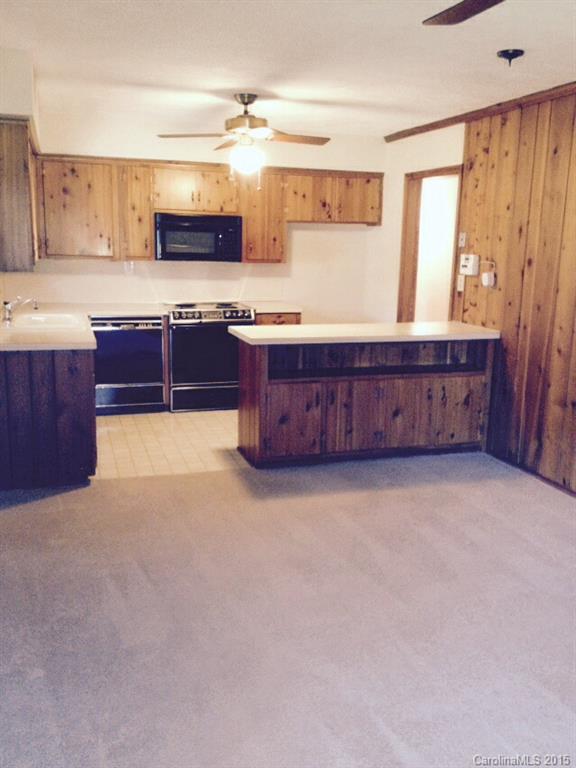1701 Cathey Road Charlotte, NC 28214 - Photo 6 of 18 Gallery Image 6