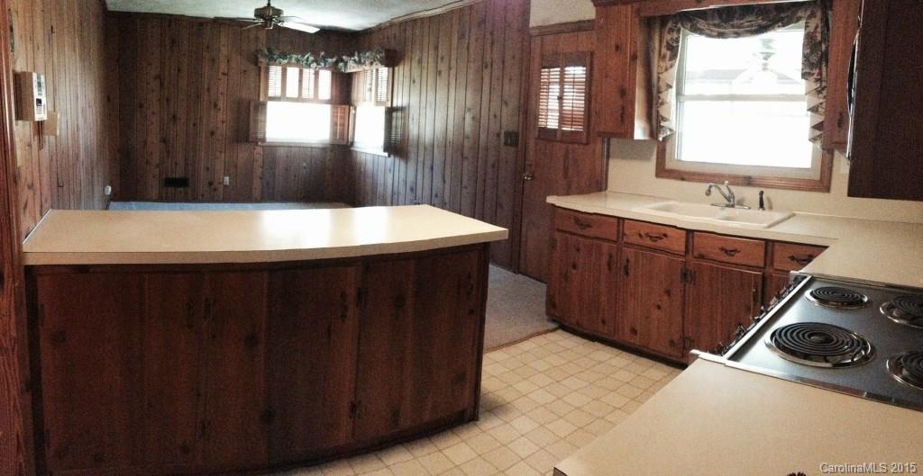 1701 Cathey Road Charlotte, NC 28214 - Photo 8 of 18 Gallery Image 8
