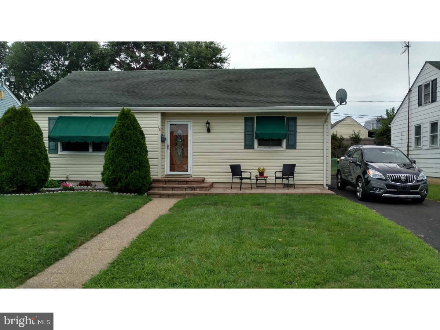 10 Paul Road New Castle, DE 19720 - Photo 1 of 14 Exterior Front