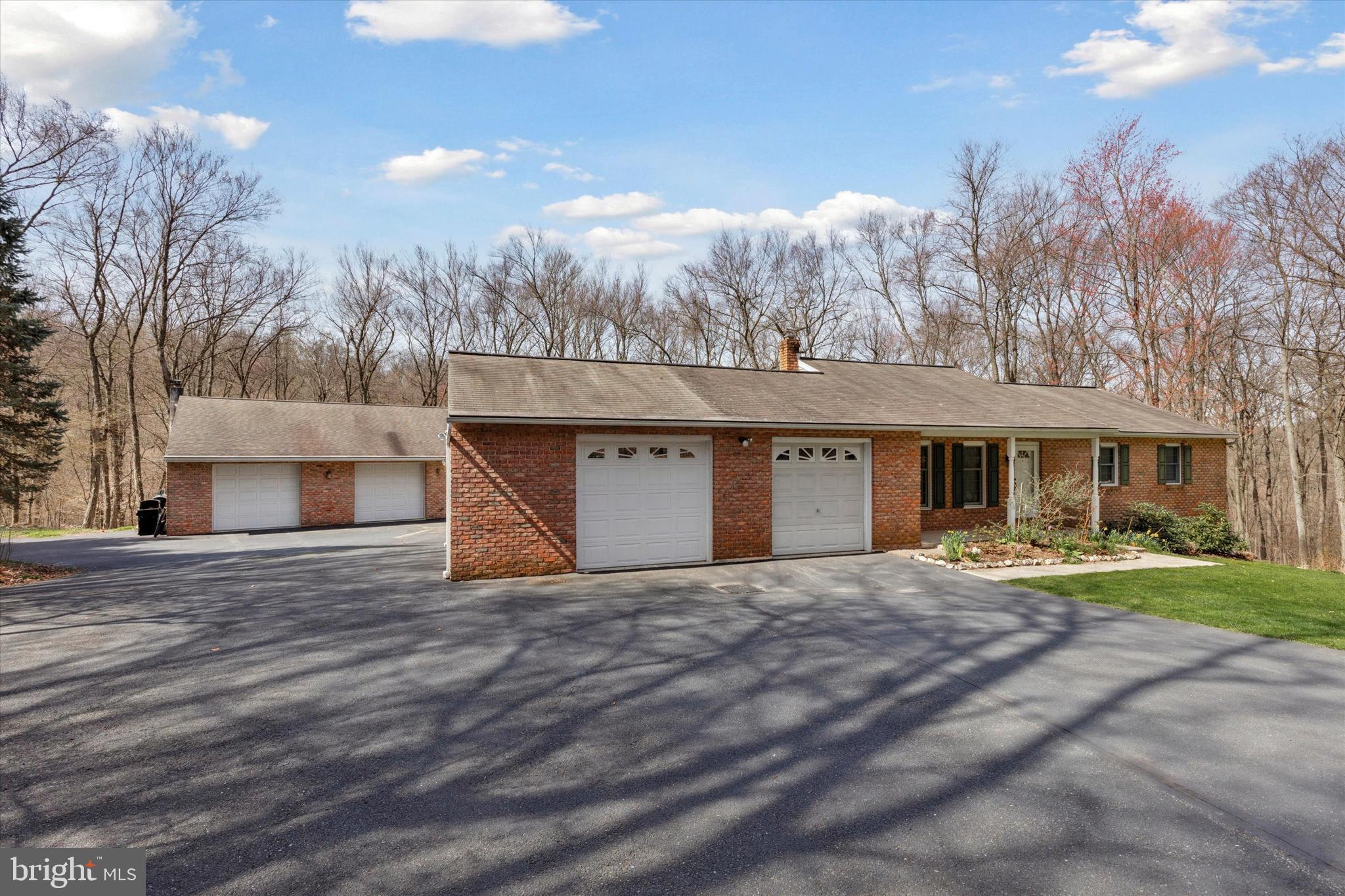 232 Old State Road Boyertown, PA 19512 - Photo 1 of 46 Gallery Image 1
