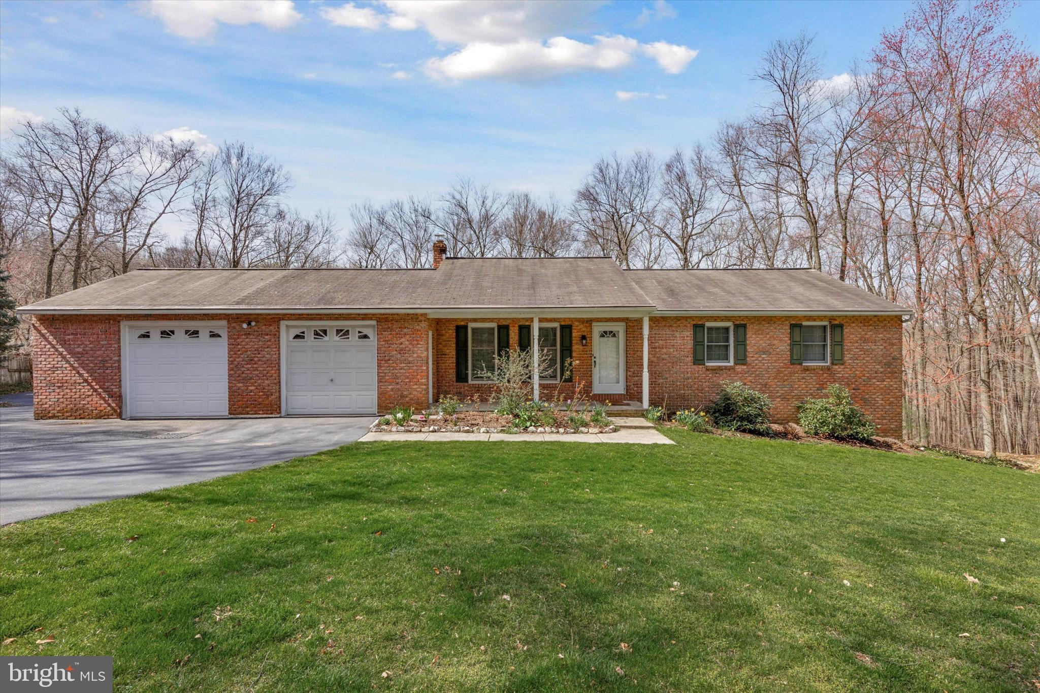 232 Old State Road Boyertown, PA 19512 - Photo 2 of 46 Gallery Image 2