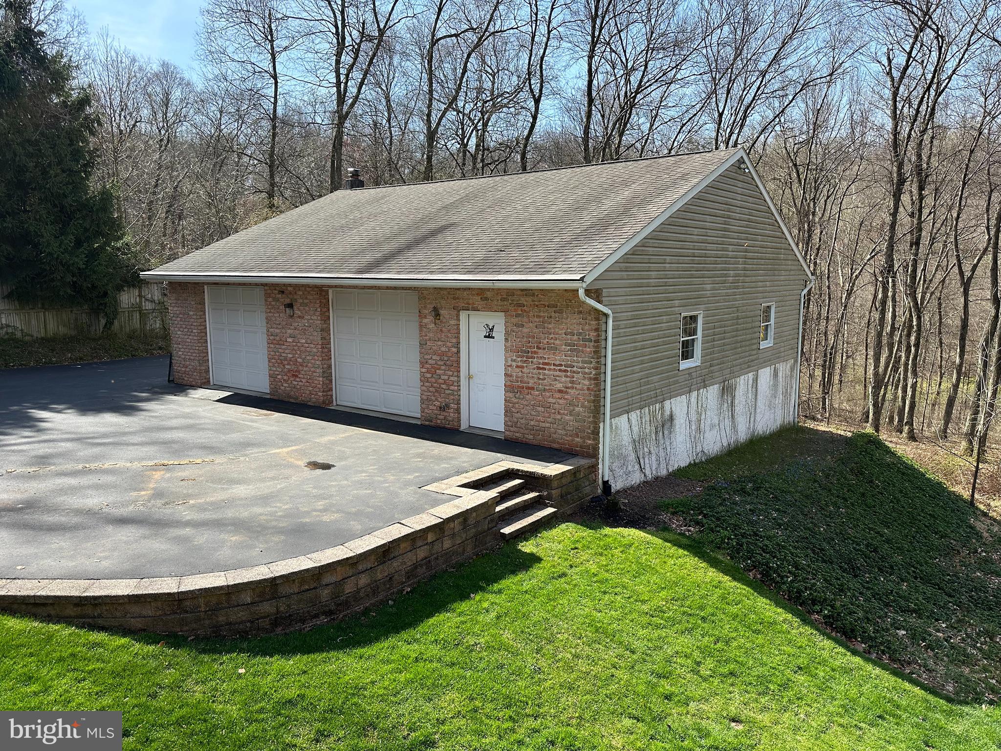 232 Old State Road Boyertown, PA 19512 - Photo 31 of 46 Detached garage