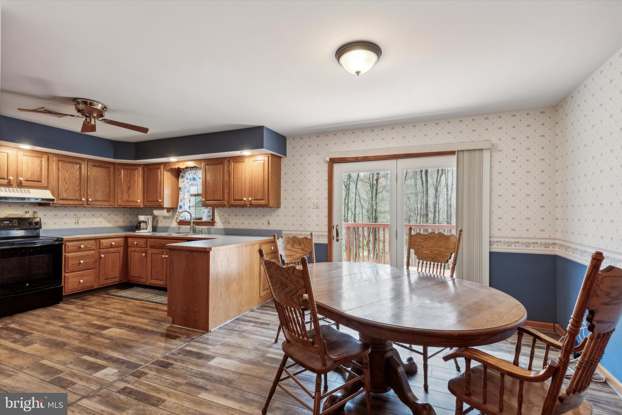 232 Old State Road Boyertown, PA 19512 - Photo 6 of 46 Kitchen