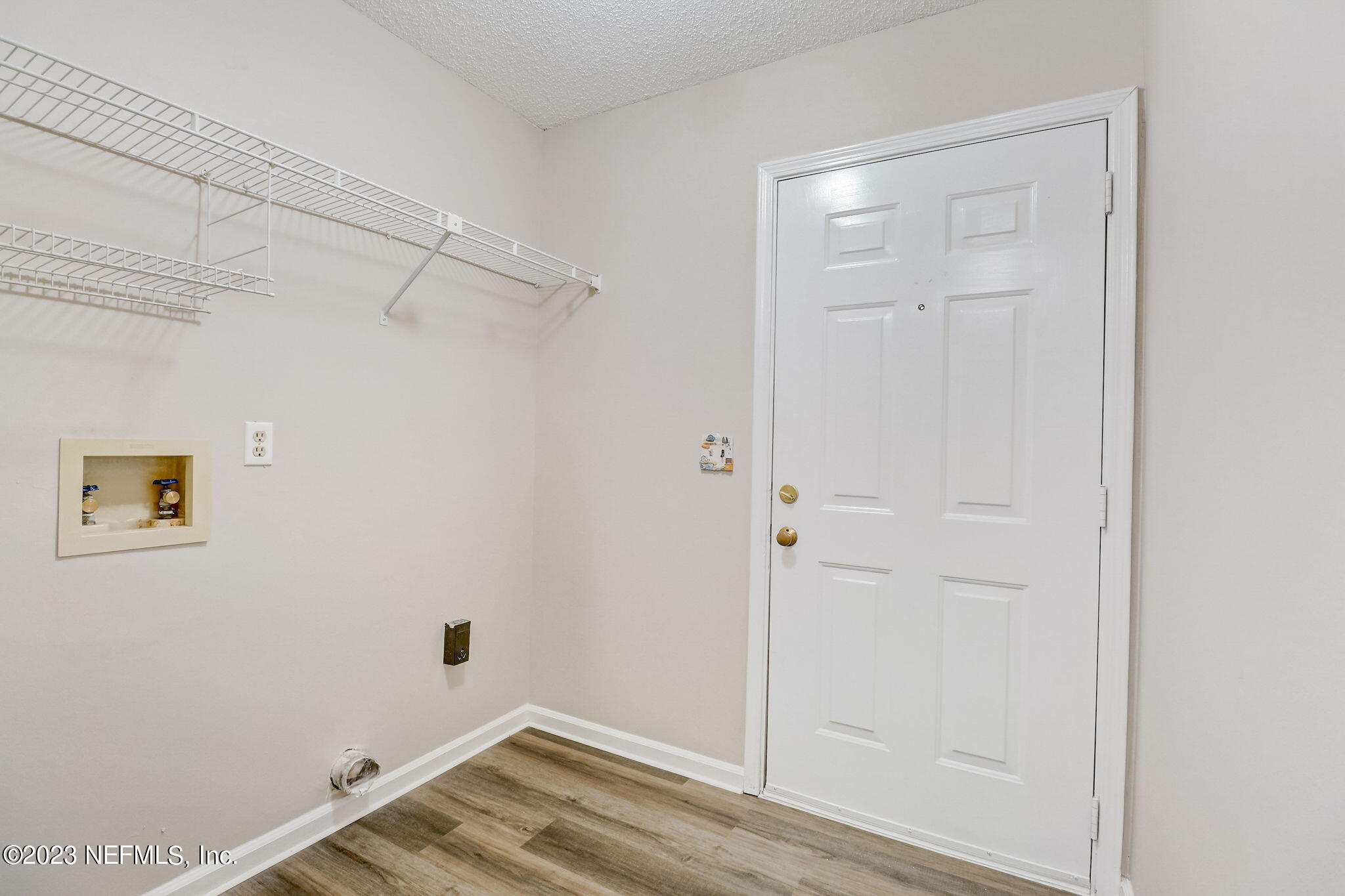 1550 Dolph Road Jacksonville, FL 32220 - Photo 29 of 39 LAUNDRY ROOM
