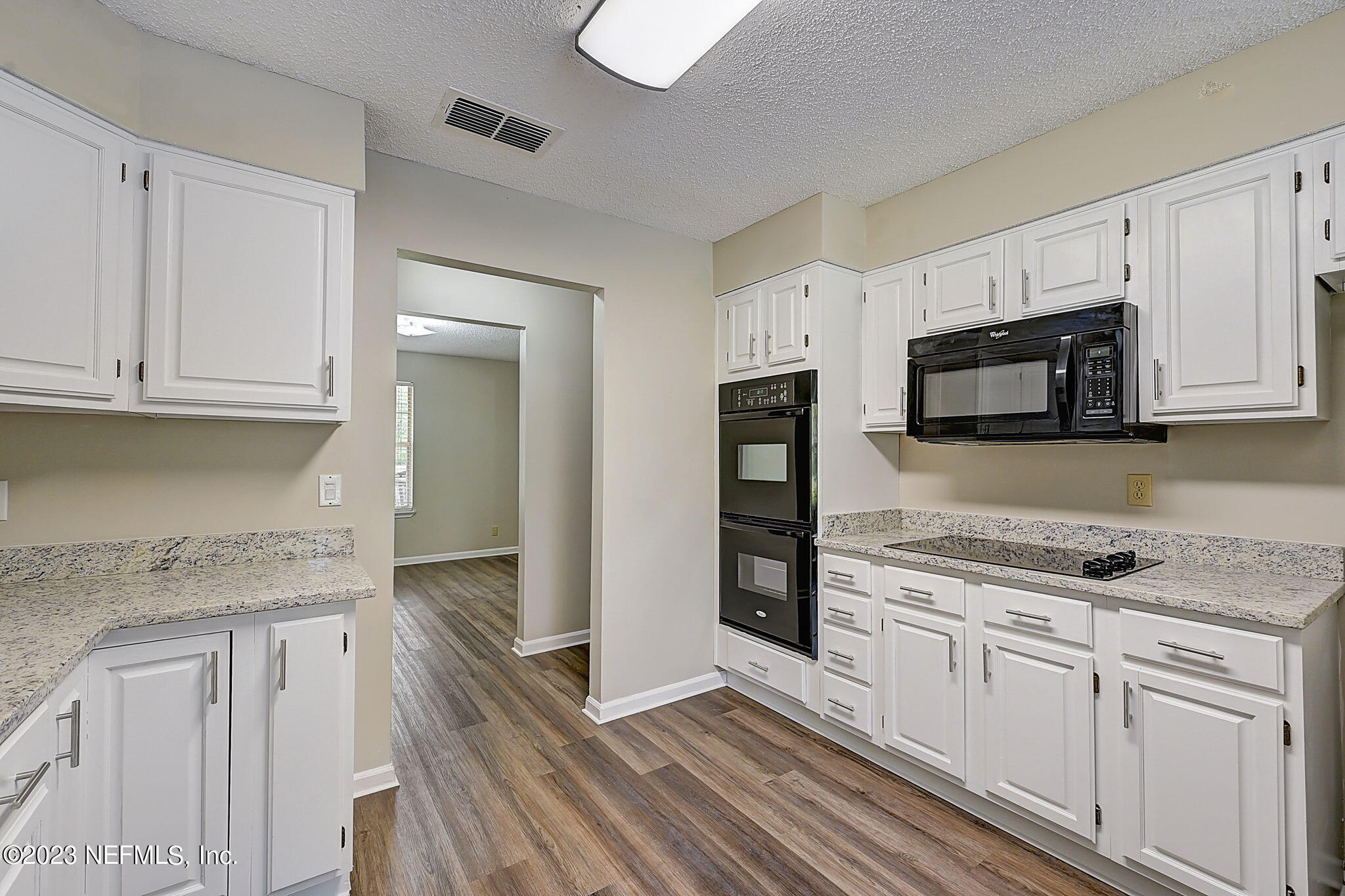 1550 Dolph Road Jacksonville, FL 32220 - Photo 7 of 39 KITCHEN