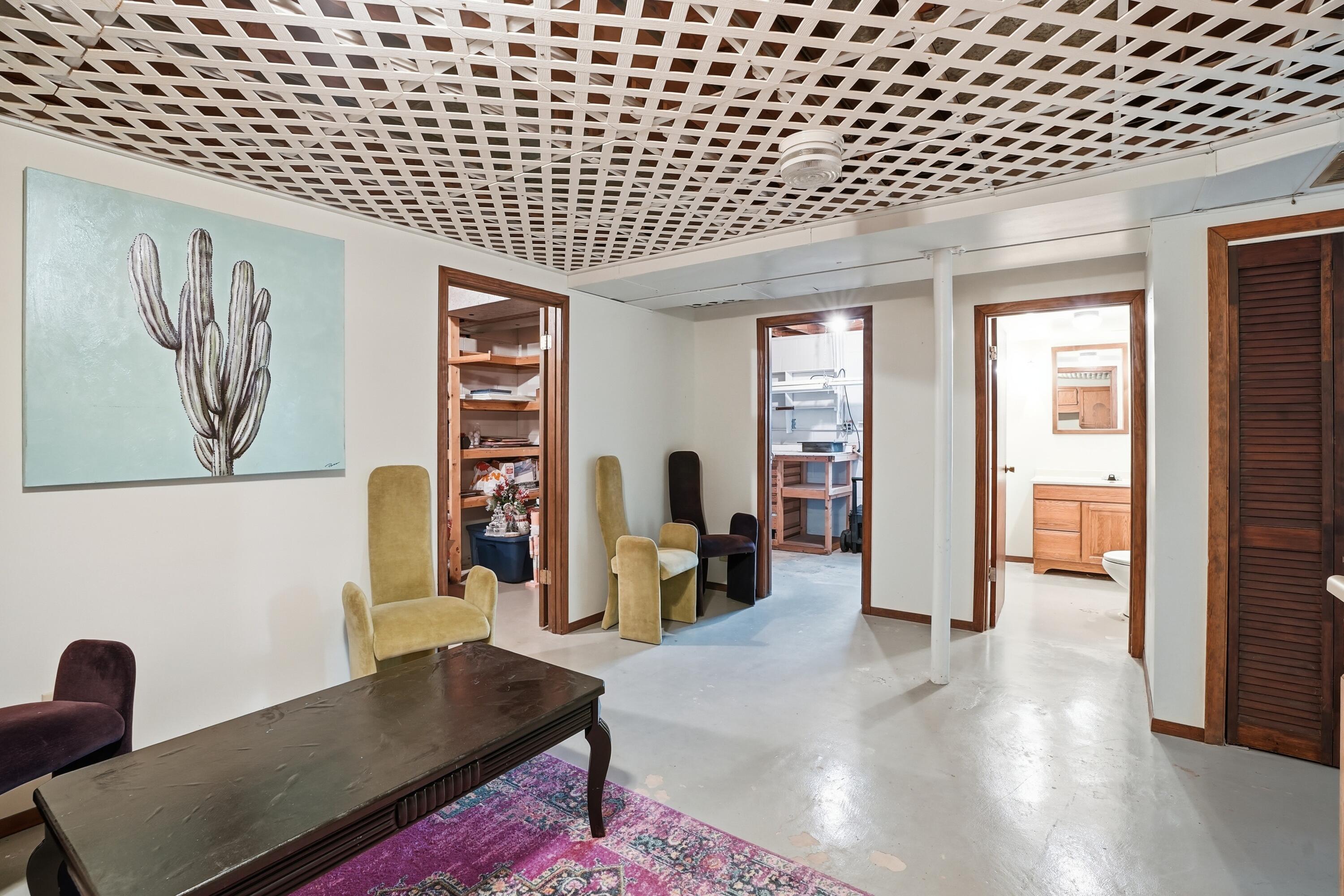 508 West 117th Place Crown Point, IN 46307 - Photo 14 of 20 a living room with furniture