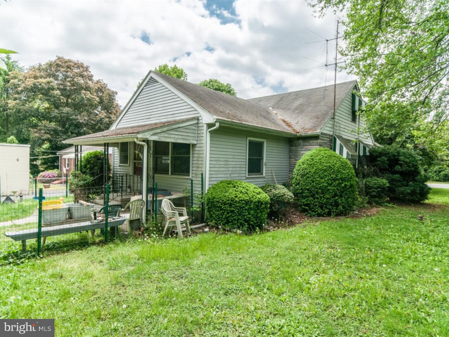 3273 State Hill Road Reading, PA 19608 - Photo 4 of 21