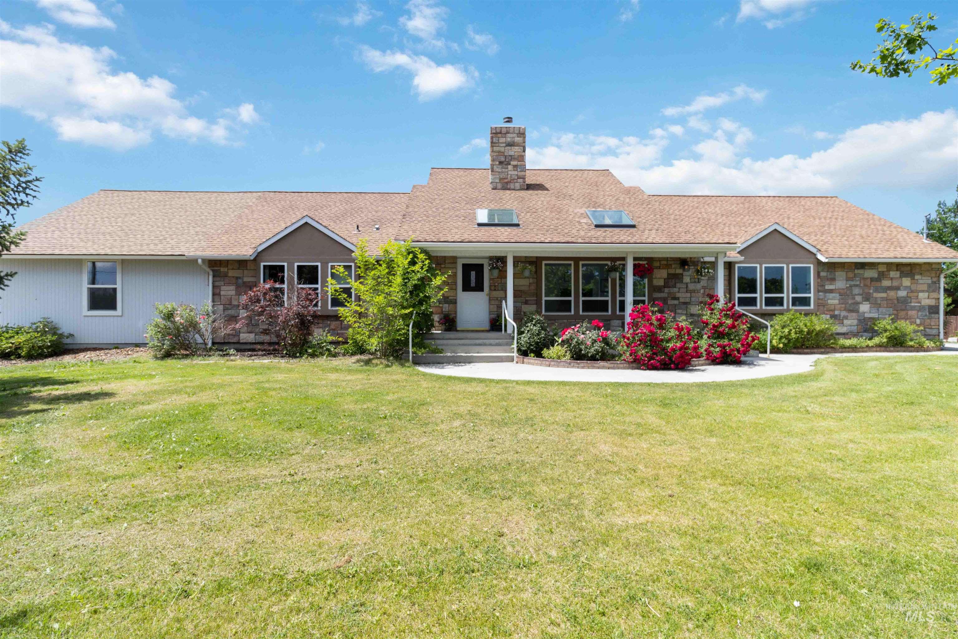 7985 South Cloverdale Road Boise, ID 83709 - Photo 1 of 49