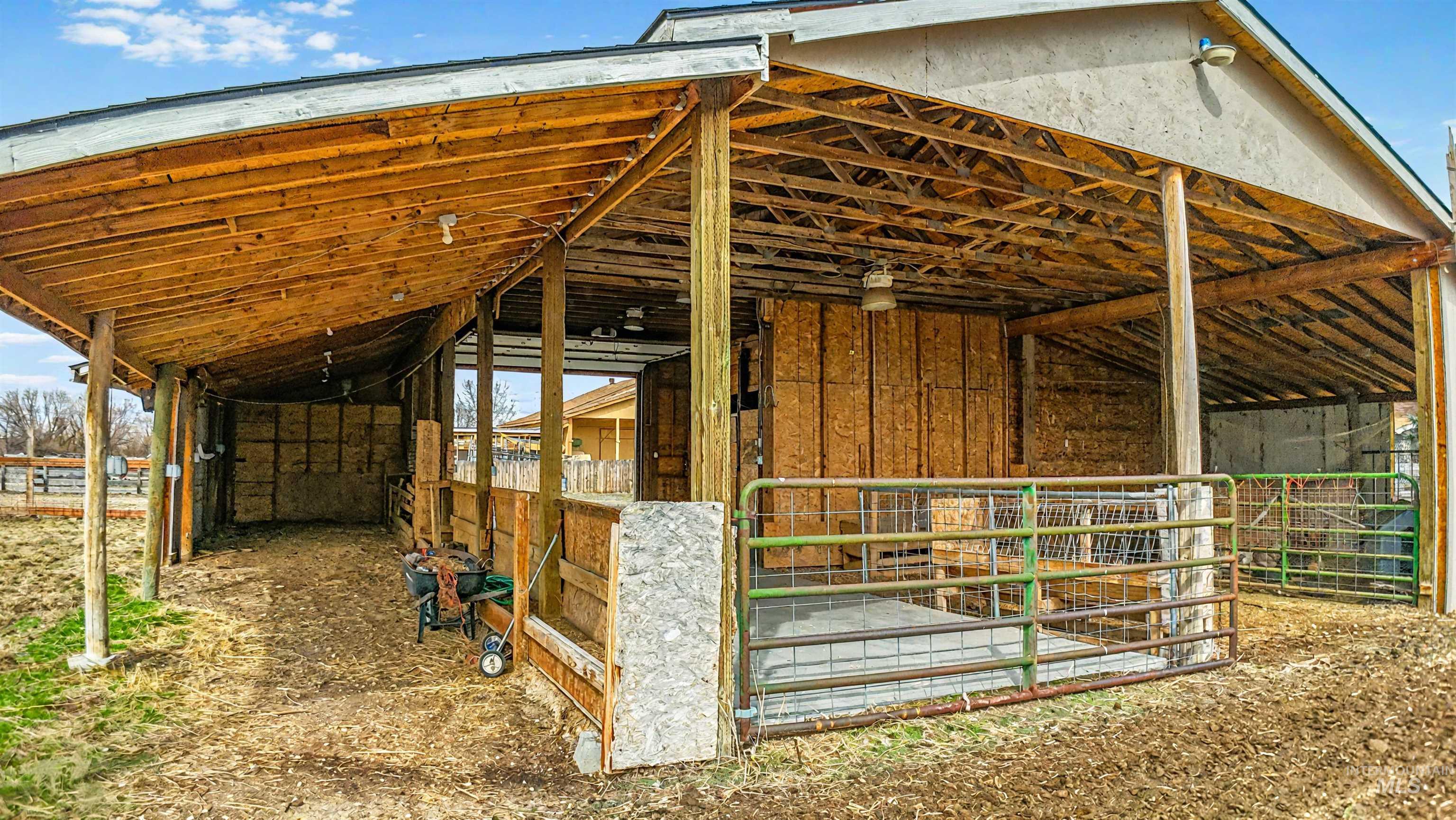 7985 South Cloverdale Road Boise, ID 83709 - Photo 45 of 49