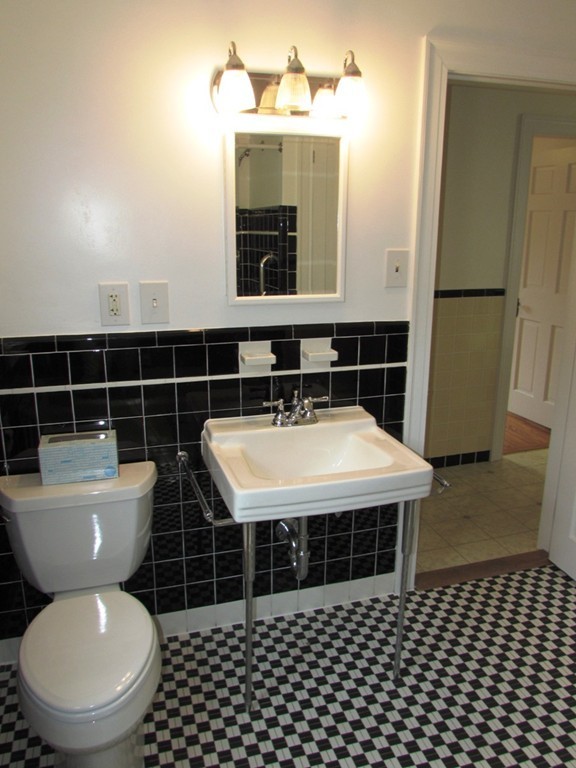 51 Ideal Road Worcester, MA 01604 - Photo 16 of 29 Gallery Image 16