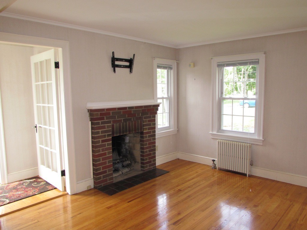 51 Ideal Road Worcester, MA 01604 - Photo 10 of 29 Gallery Image 10