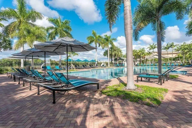 $449,900 | 883 Millbrae Court, Unit 1, West Palm Beach, FL 33401