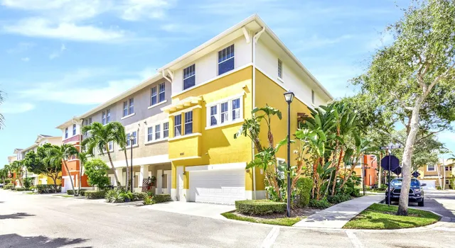 $449,900 | 883 Millbrae Court, Unit 1, West Palm Beach, FL 33401