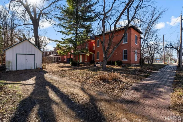 $239,900 | 402 Abend Street, Belleville, IL 62220