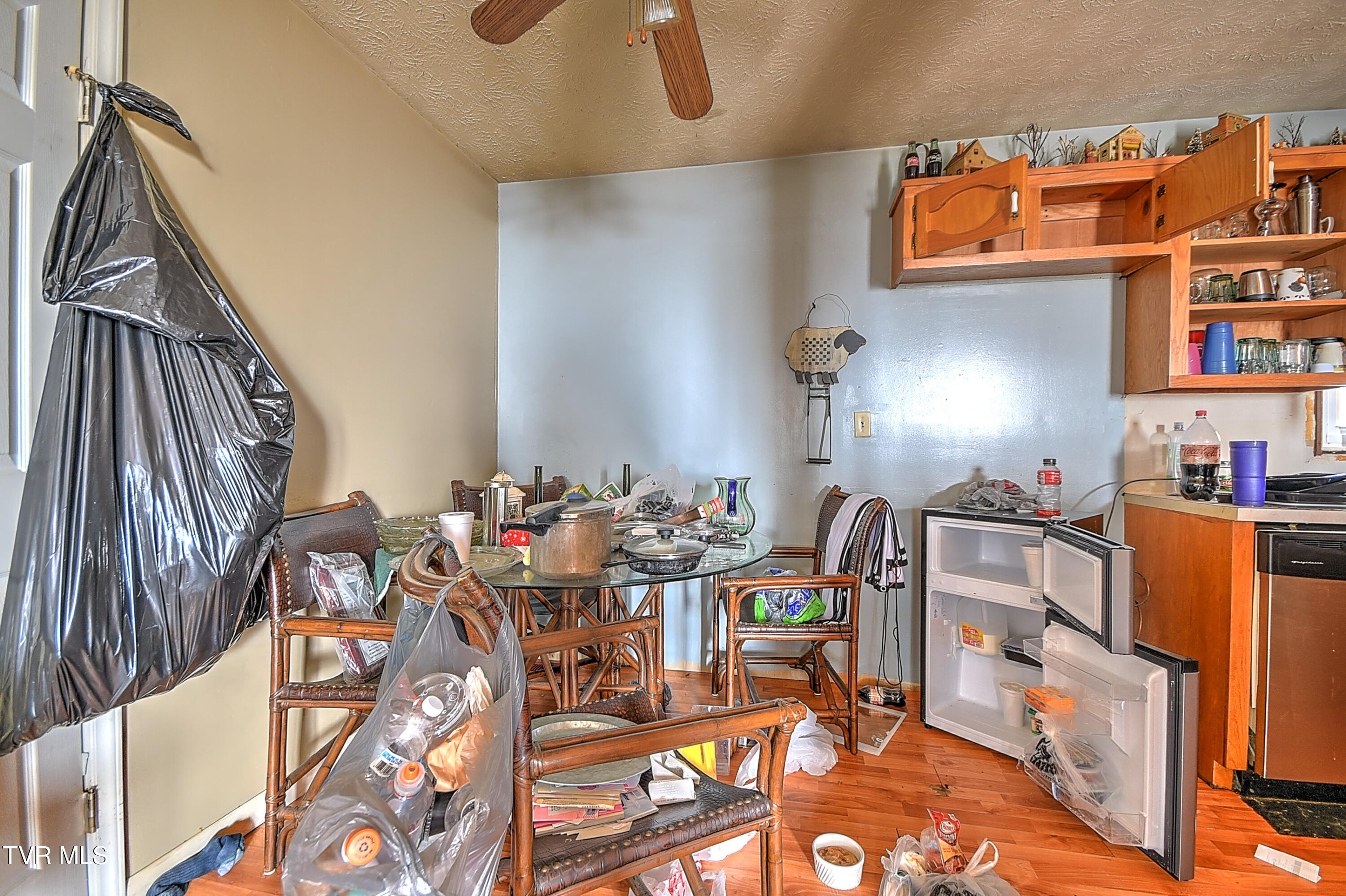 126 Whitehills Road Kingsport, TN 37660 - Photo 7 of 20 126 Whitehills CP-7