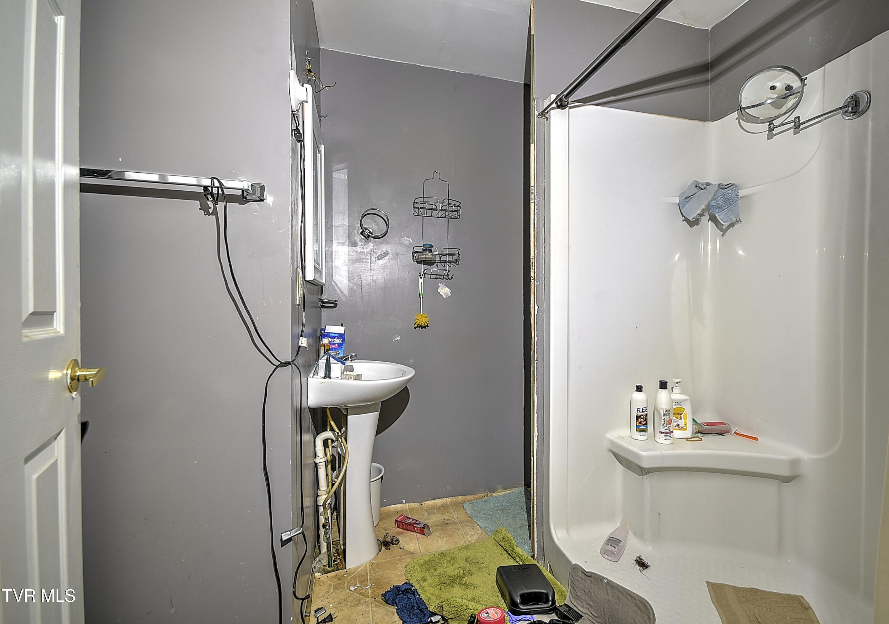 126 Whitehills Road Kingsport, TN 37660 - Photo 8 of 20 126 Whitehills CP-8