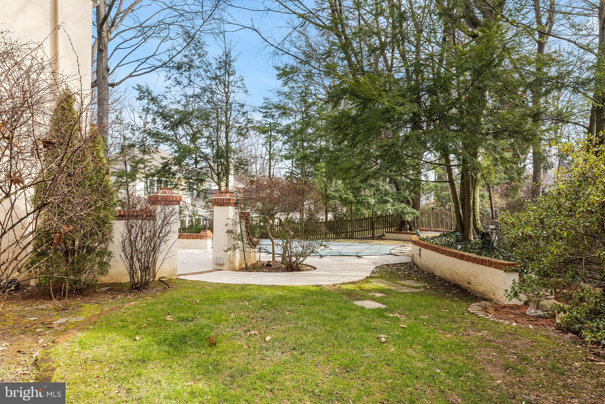 131 Woods Lane Wayne, PA 19087 - Photo 18 of 34 rear yard with pool