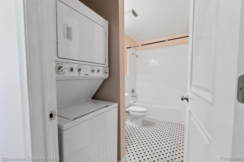 5766 Trumbull, Unit 110 Detroit, MI 48208 - Photo 13 of 22