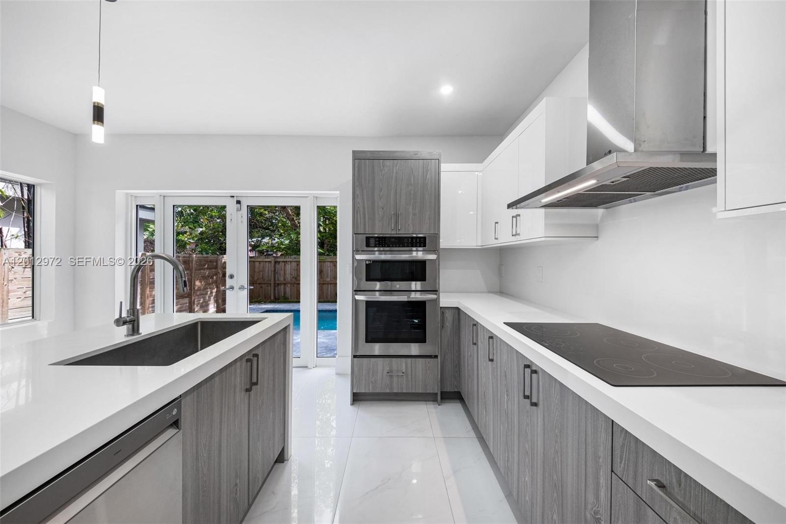 3142 Carter Street, Unit 3142 Miami, FL 33133 - Photo 5 of 41