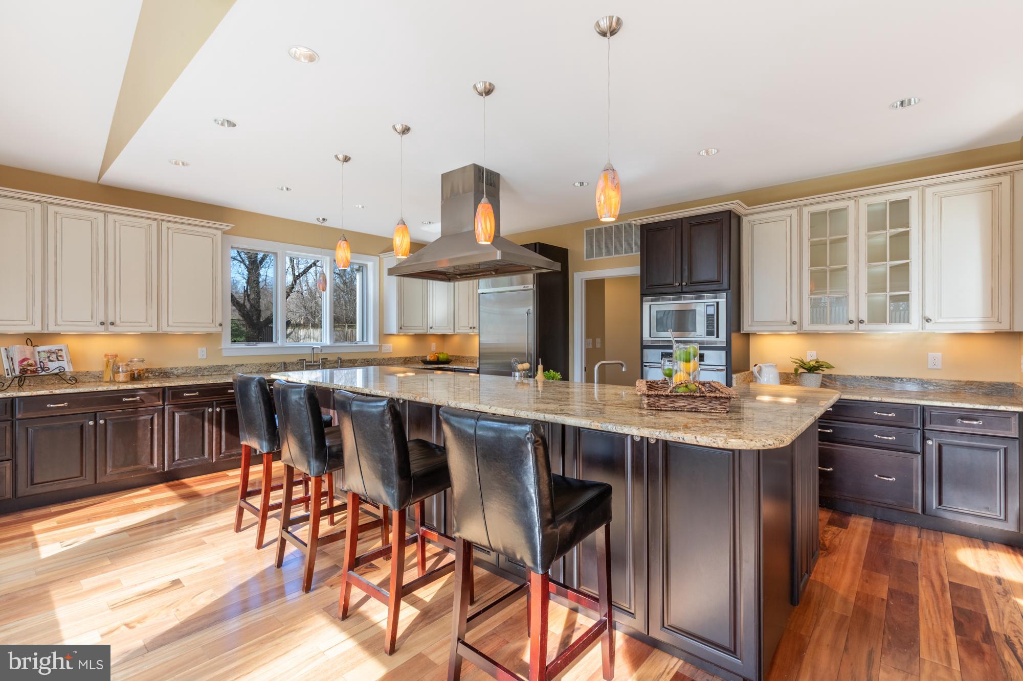 1111 McNeil Lane Silver Spring, MD 20905 - Photo 5 of 58 Gallery Image 5