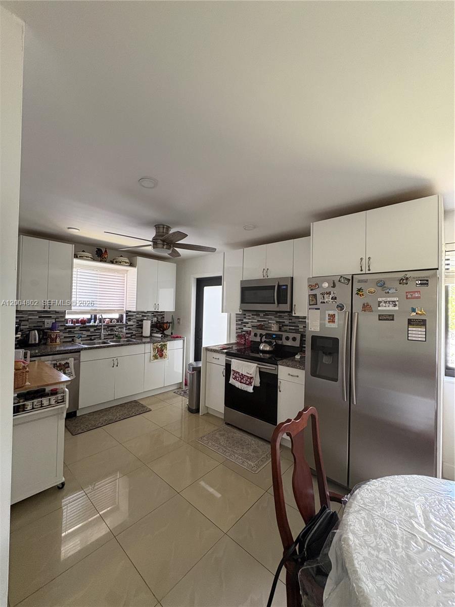 8581 Southwest 29th Street Miami, FL 33155 - Photo 6 of 18