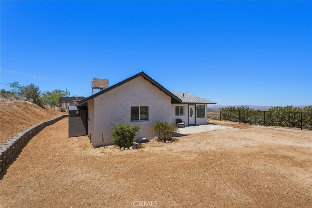 25735 Santa Rosa Road Apple Valley, CA 92308 - Photo 4 of 37