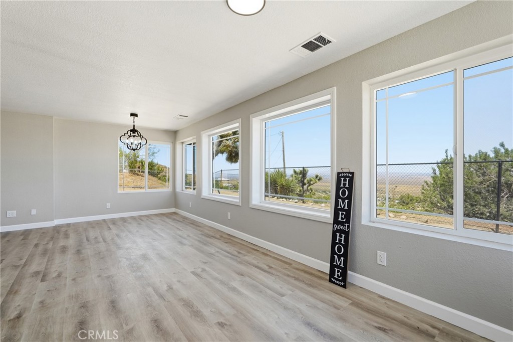 25735 Santa Rosa Road Apple Valley, CA 92308 - Photo 7 of 37