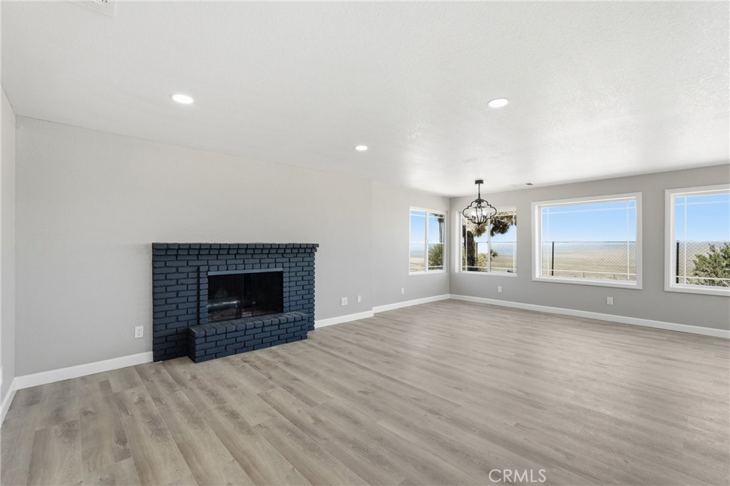 25735 Santa Rosa Road Apple Valley, CA 92308 - Photo 10 of 37