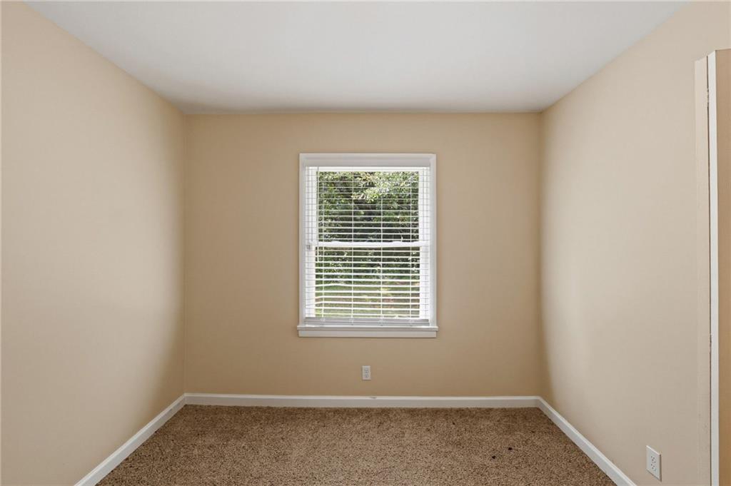 836 Amber Place Northwest Atlanta, GA 30331 - Photo 11 of 27
