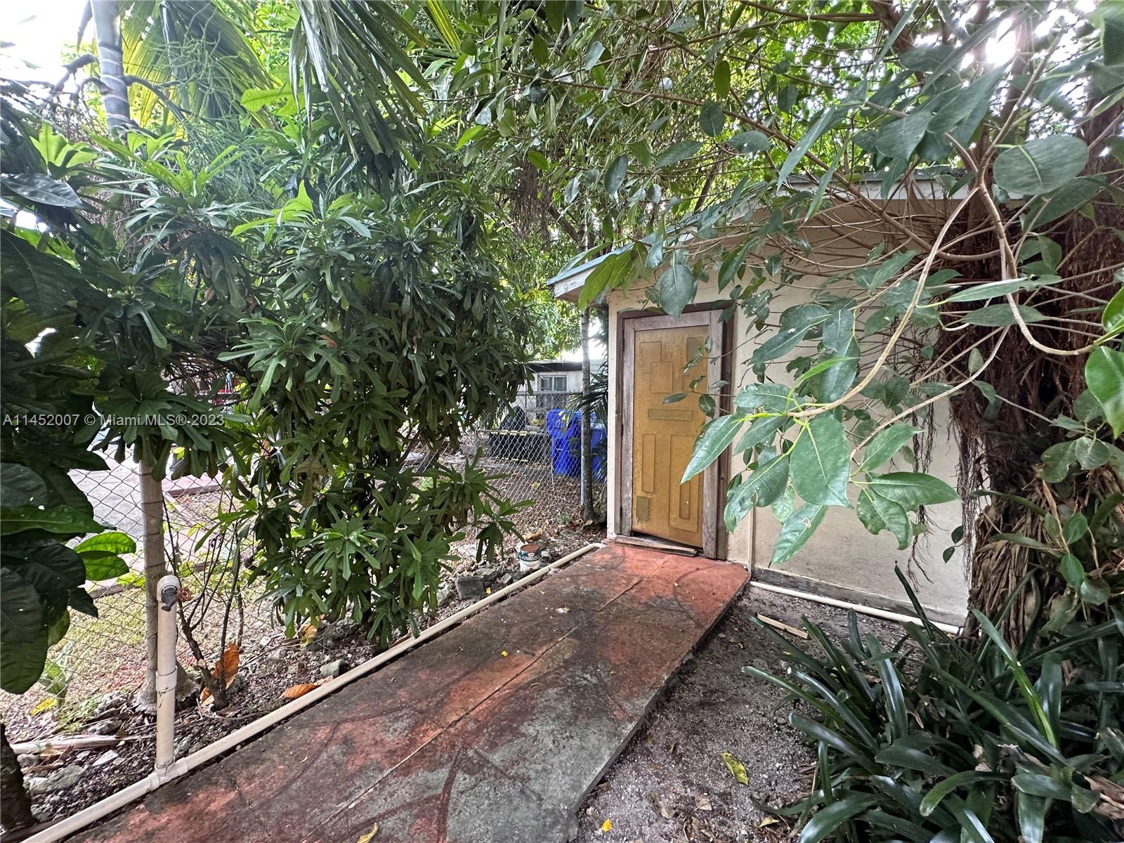 West Flagler Miami, FL 33135 - Photo 10 of 46 a view of yard