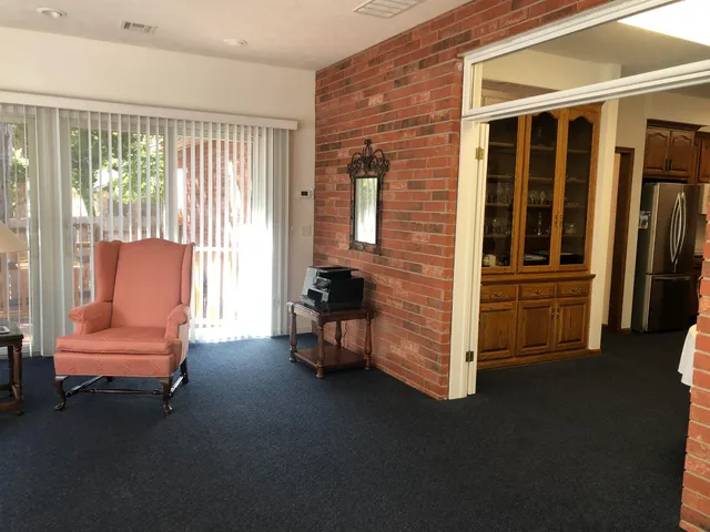 $375,000 | 1900 Terrace Drive, Newton, KS 67114