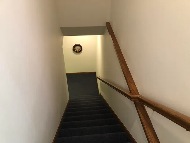 $375,000 | 1900 Terrace Drive, Newton, KS 67114