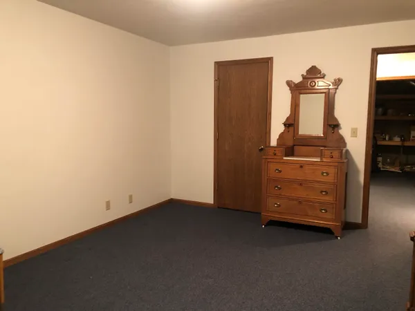 $375,000 | 1900 Terrace Drive, Newton, KS 67114