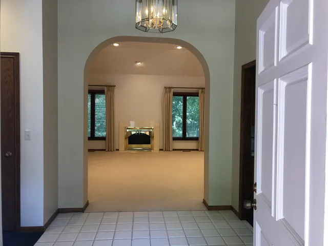 $375,000 | 1900 Terrace Drive, Newton, KS 67114