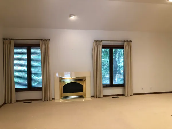 $375,000 | 1900 Terrace Drive, Newton, KS 67114