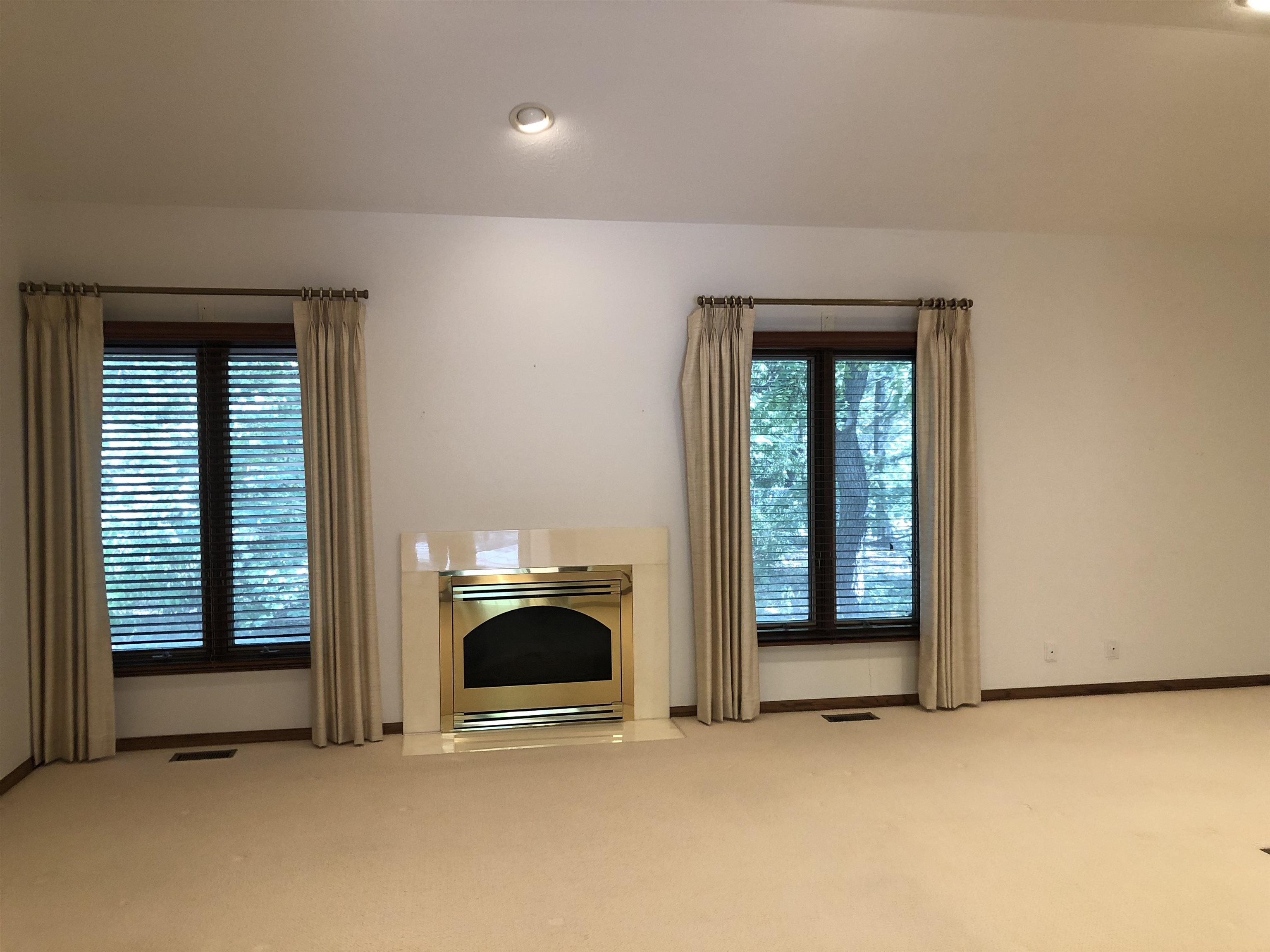 1900 Terrace Drive Newton, KS 67114 - Photo 5 of 29